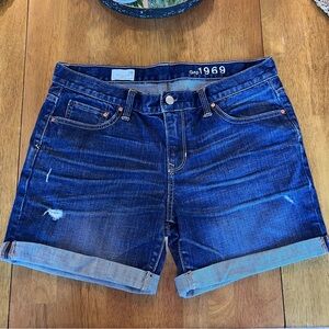 GAP Sexy Boyfriend Denim Shorts